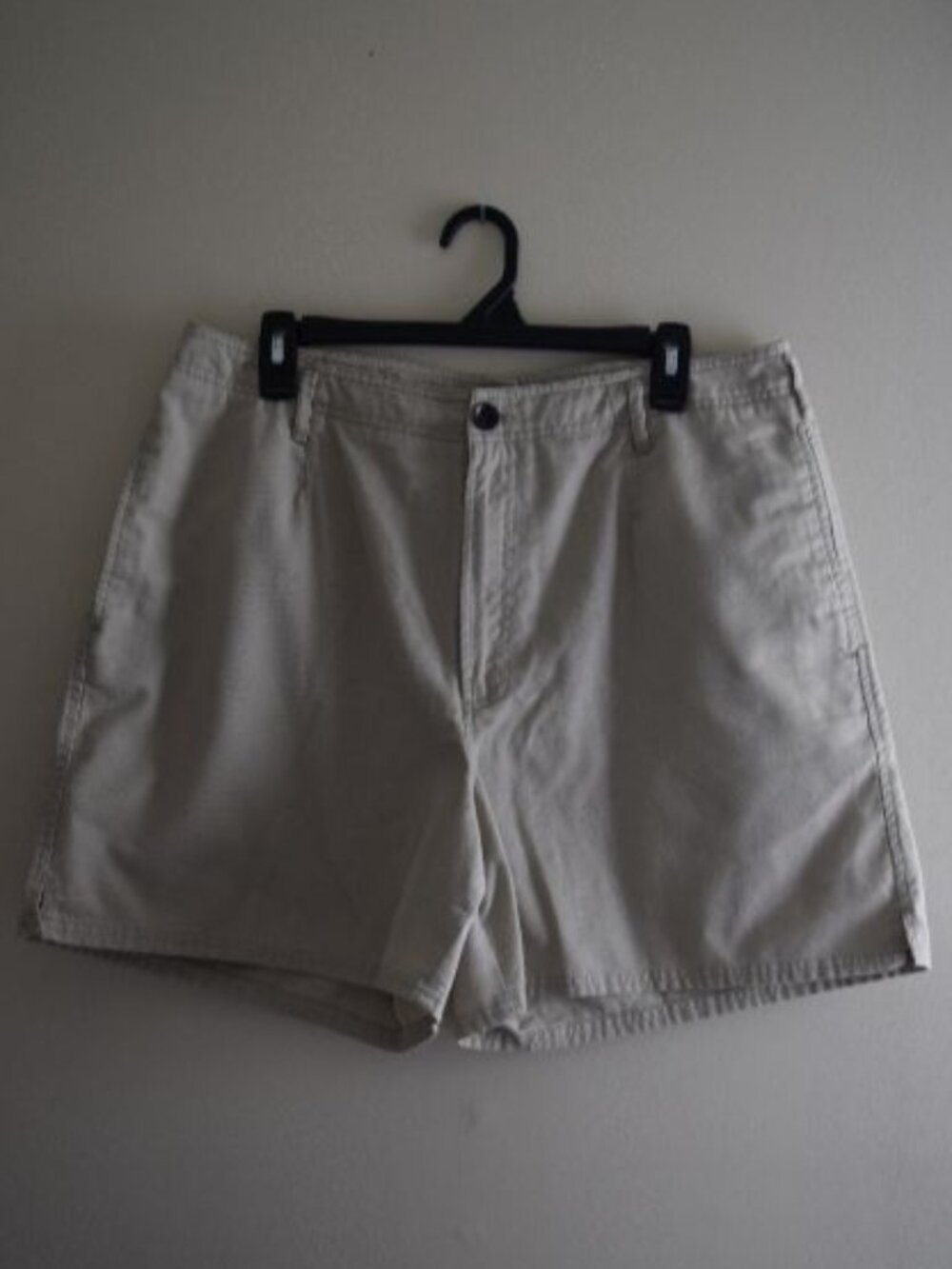 L.L. BEAN Women's Khaki Classic Chino Shorts 90s Y2K Style Size 16